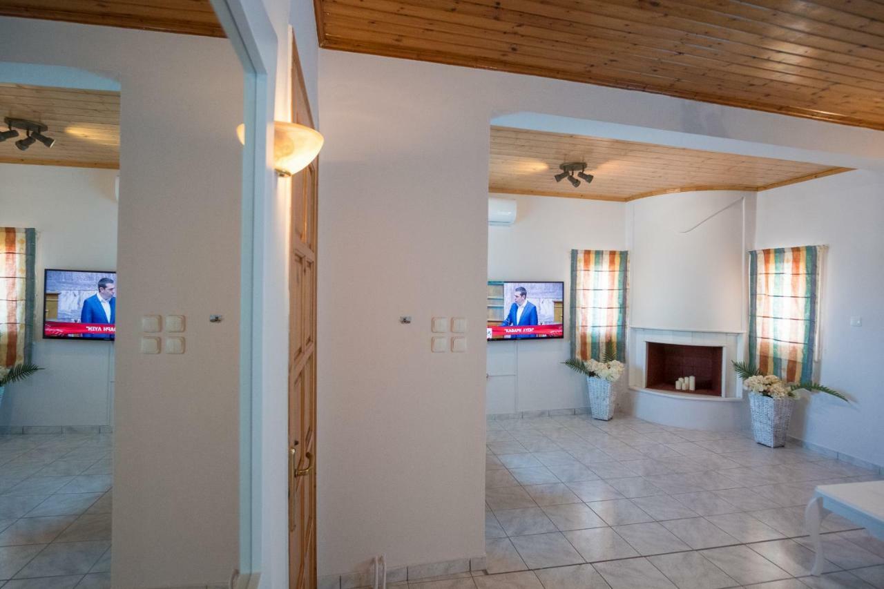 Aelia Apartment Preveza Bagian luar foto